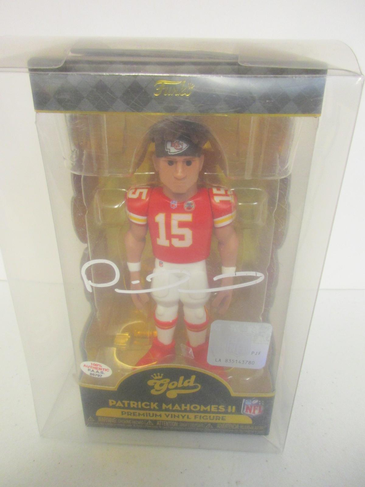 Patrick Mahomes II of the KC Chiefs signed autographed GOLD Funko Pop Figure PAAS COA 797