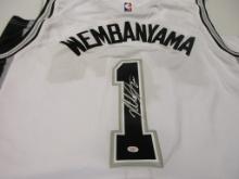 Victor Wembanyama of the San Antonio Spurs signed autographed basketball jersey PAAS COA 101