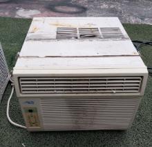 Arctic King Wall A/C - working -