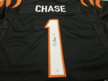 JaMarr Chase of the Cincinnati Bengals signed autographed football jersey PAAS COA 109