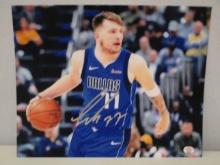 Luka Doncic of the Dallas Mavericks signed autographed 8x10 photo PAAS COA 339