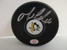 Mario Lemieux of the Pittsburgh Penguins signed autographed hockey puck PAAS COA 343