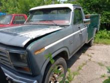 1986 FORD F250 REGULAR CAB PICKUP VIN: CNV.