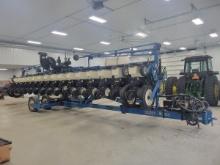 2009 Kinze 3600 16 Row Planter