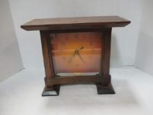 Wood Mantle Quartz Clock