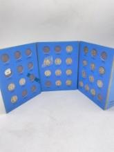 Collection of 24 Silver Washington quarters assorted dated and mint marks in coin folder see pics