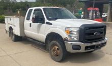 2014 Ford F350 4X4 Extended Cab Open Utility Body / Located: Connellsville, PA