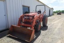 KUBOTA L3010 4WD ROPS HST W/ LDR AND BUCKET