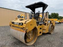 CAT CB-534DXW Smooth Double Drum Roller