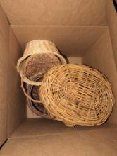 (UPH) BOX LOT OF MISC BASKETS, VARIED SIZES AND TYPES.