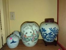 (MBR) LOT OF 4 CERAMIC ORIENTAL GINGER JARS, PLEASE SEE ATTACHED PHOTOS FOR MORE INFORMATION MEASURE