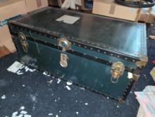 (UPBR1) ANTIQUE WOOD & METAL STORAGE TRUNK WITH CONTENTS TO INCLUDE: A WELCOME MAT, VINTAGE HAND