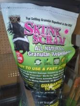 Skunk Scram 6 lbs. Repellent Granular Shaker Bag, Retail Price $40, Appears to be New, What You See