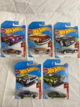 Brand New: 5 Hot Wheels assorted collectibles.