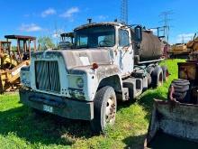 MACK R686ST WATER TRUCK VN:12721 powered by Maxidyne diesel engine, equipped with manual