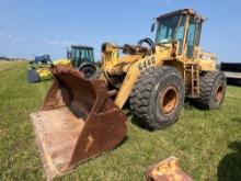 JOHN DEERE 644G RUBBER TIRED LOADER SN:D556926 powered by John Deere diesel engine, equipped with