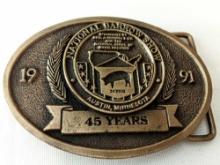 BELT BUCKLE NATIONAL BARROW SHOW AUSTIN MN 1991 LIMITED EDITION #65 OF 100 DIST BY HOWE ADV