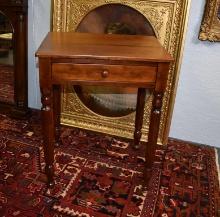 Antique American Sheraton Walnut Side Table, One Drawer, Ca. 1820