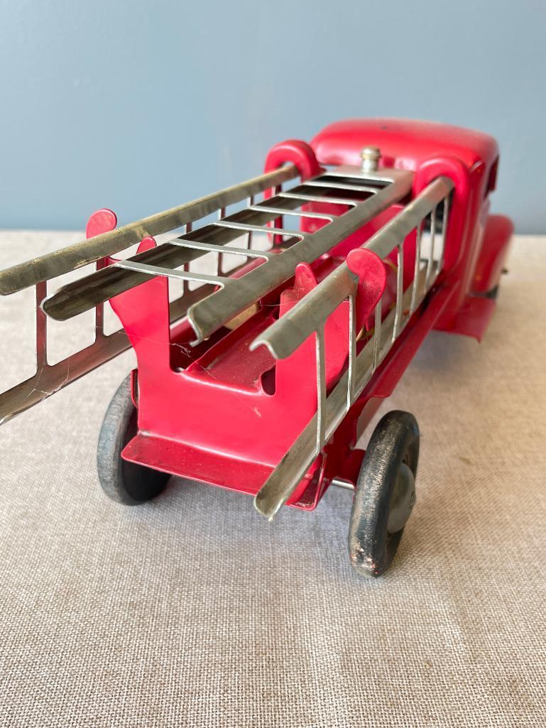 Vintage Turner Metal Toy Fire Truck