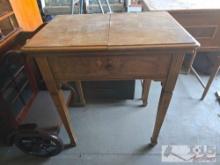 Vintage Singer Sewing Machine with Wooden Table
