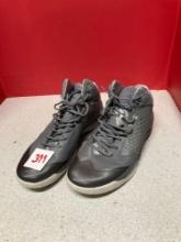 Nike air Jordans fly wire men?s tennis shoes size 13 1/2