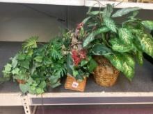 4 beautiful fake plants in baskets vary in size