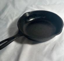 Wagner Ware Cast Iron Pan