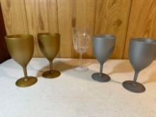 5 Plastic Wine Stem Glasses