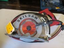 Skilsaw worm drive saw