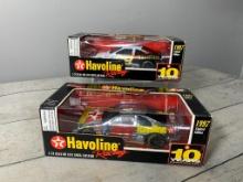 Pair of 1997 Edition 1:24 Scale Texaco Havoline 10th Anniv. Robert Yates Racing by Racing Champions